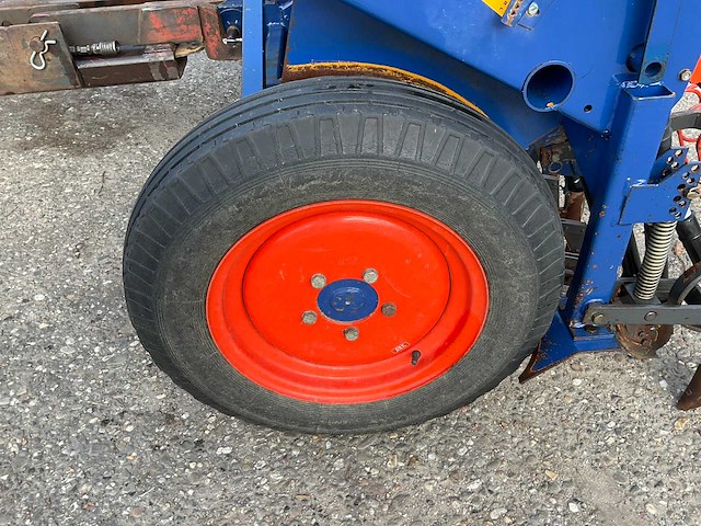 Nordsten lift-o-matic clr 300 zaaimachine - afbeelding 10 van  10