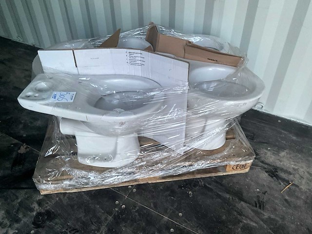 Norm - staande - toilet (5x) - afbeelding 3 van  7