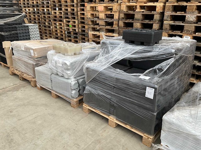 Normpack partij transport trays (ca. 2000x) - afbeelding 1 van  9