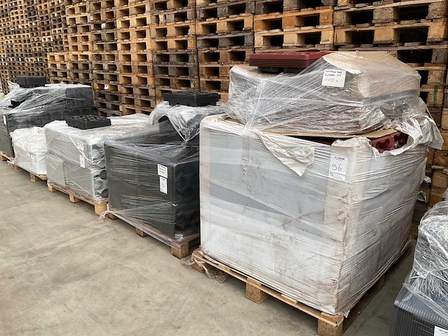 Normpack partij transport trays (ca. 2750x) - afbeelding 1 van  12
