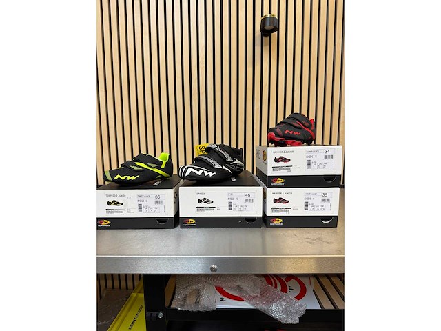 Northwave - fietsschoenen (4x) - afbeelding 1 van  7