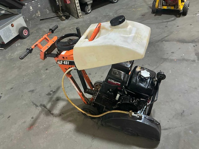 Norton clipper cs451 betonzaag - afbeelding 4 van  9