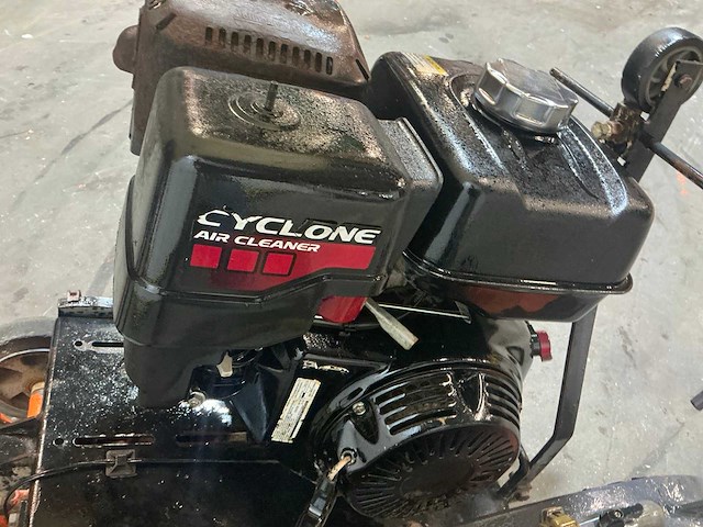 Norton clipper cs451 betonzaag - afbeelding 5 van  9