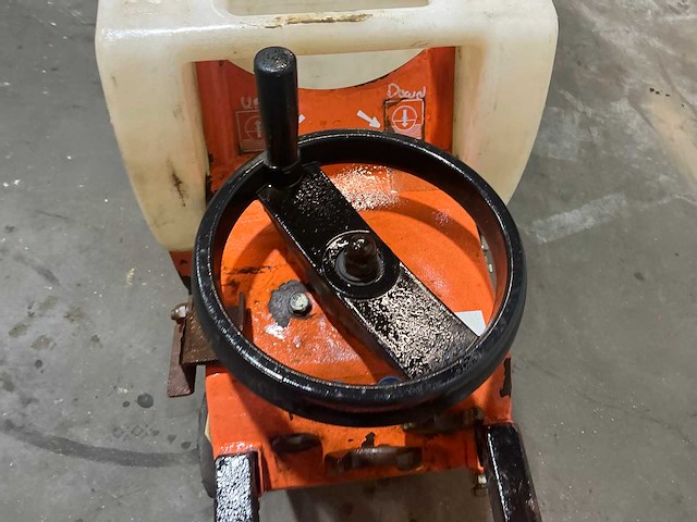 Norton clipper cs451 betonzaag - afbeelding 4 van  9