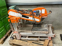 Norton cm 401 580 steenzaagmachine - afbeelding 1 van  4