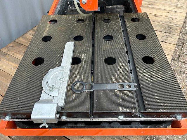 Norton klipper 352 zaagtafel - afbeelding 2 van  3
