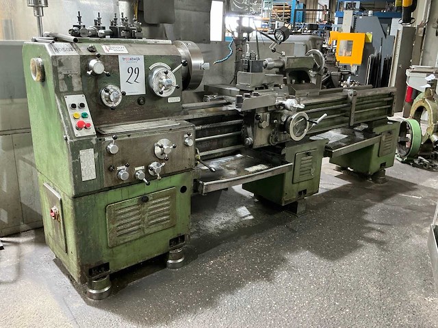 Nosotti t250-200 pb105 centerdraaibank - afbeelding 1 van  13