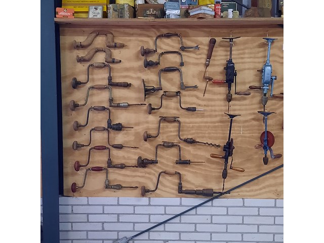 Nostalgisch handgereedschap - afbeelding 3 van  7