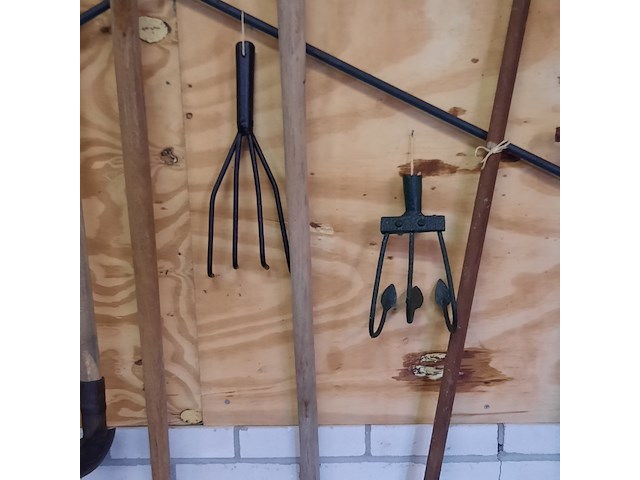 Nostalgisch handgereedschap - afbeelding 3 van  11