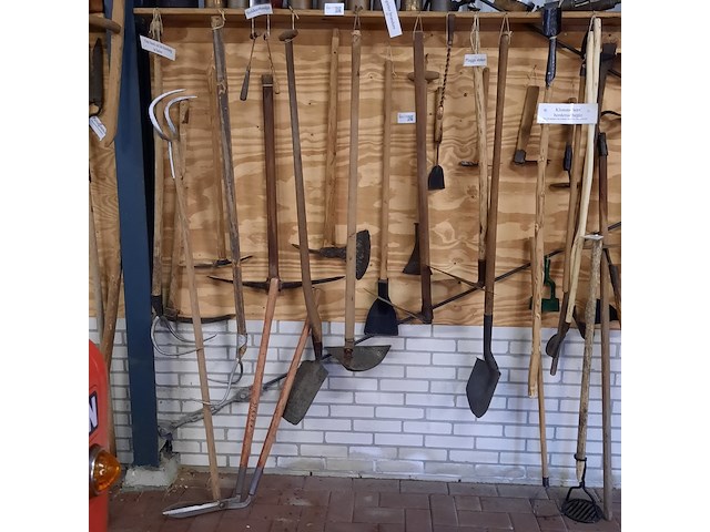 Nostalgisch handgereedschap - afbeelding 9 van  11