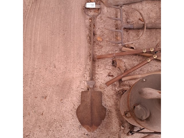 Nostalgisch tuingereedschap - afbeelding 14 van  16