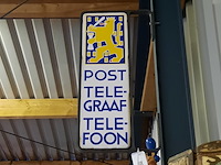 Nostalgisch uithangbord 'post, telefoon, telegraaf' - afbeelding 2 van  3