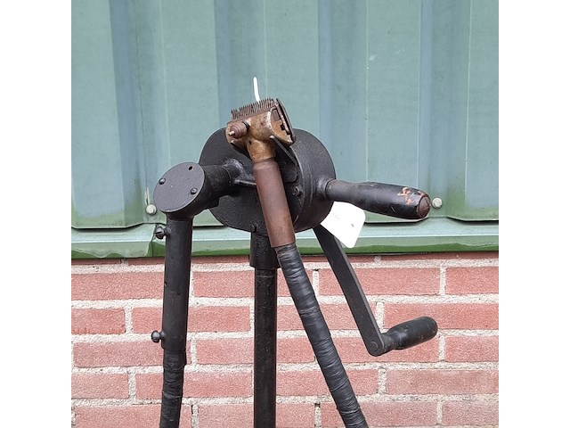 Nostalgisch veescheer apparaat, burman & sons - afbeelding 4 van  8