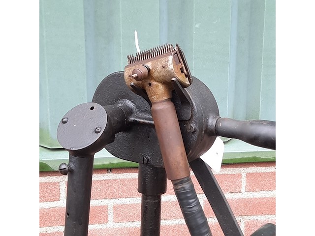 Nostalgisch veescheer apparaat, burman & sons - afbeelding 5 van  8