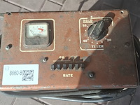 Nostalgische acculader auto equipe , standard 125 - afbeelding 3 van  5