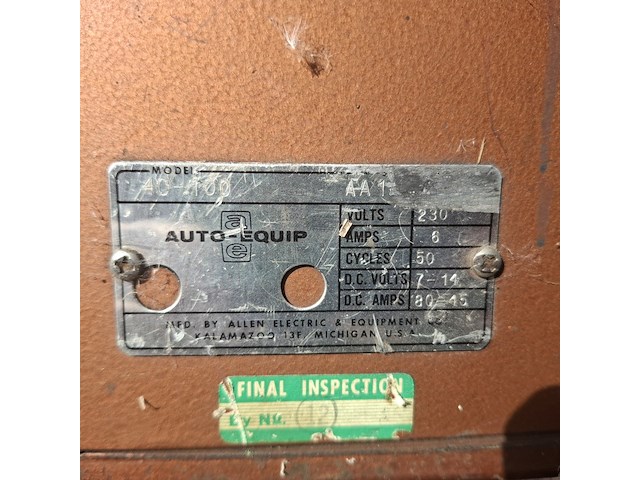 Nostalgische acculader auto equipe , standard 125 - afbeelding 5 van  5