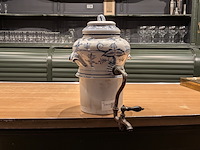 Nostalgische au-bain marie met tapkraan, saksisch decor, eind 19e eeuw, 19e eeuw - afbeelding 1 van  8