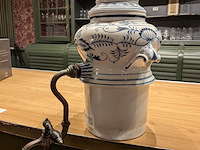 Nostalgische au-bain marie met tapkraan, saksisch decor, eind 19e eeuw, 19e eeuw - afbeelding 2 van  8