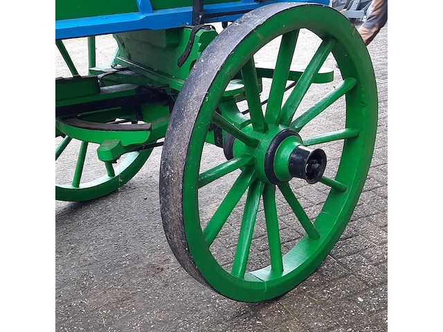 Nostalgische boerenwagen bouwjaar 1902 - afbeelding 2 van  13