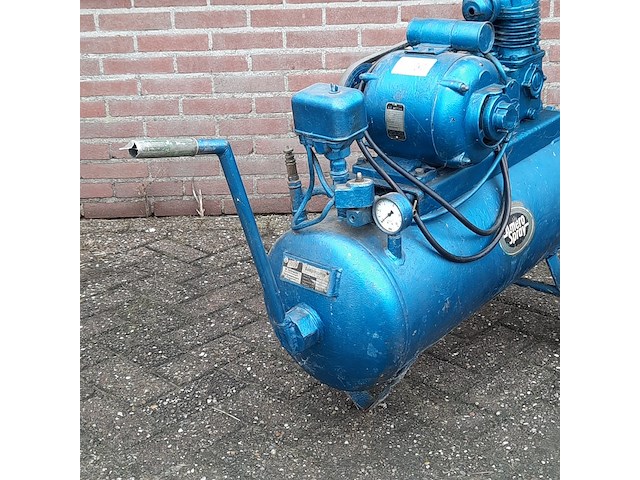 Nostalgische compressor j1s65, bouwjaar 1950 - afbeelding 7 van  10