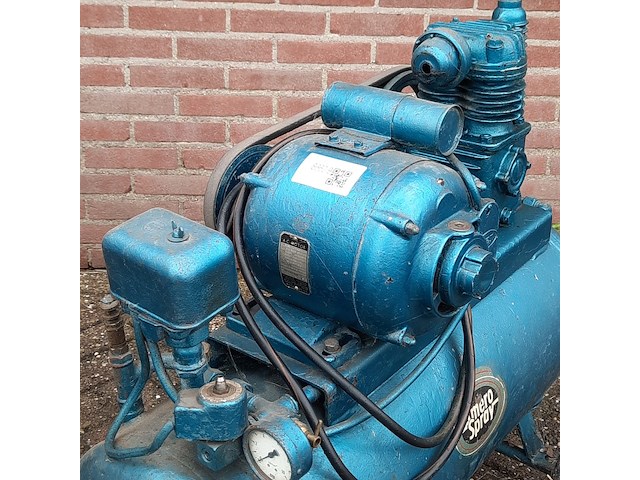 Nostalgische compressor j1s65, bouwjaar 1950 - afbeelding 8 van  10