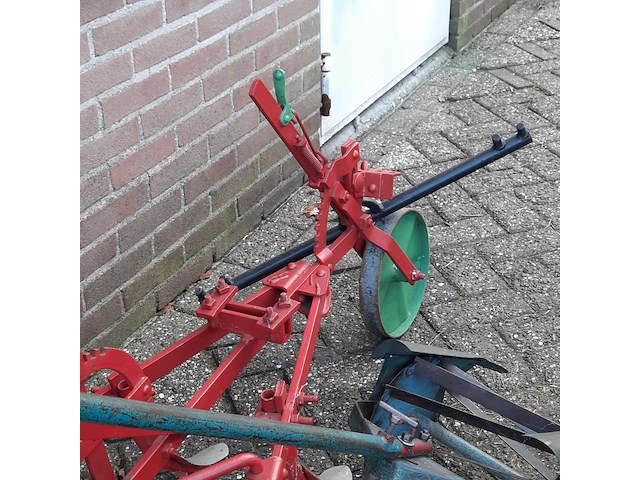 Nostalgische cultivator en verkruimelrol - afbeelding 2 van  11