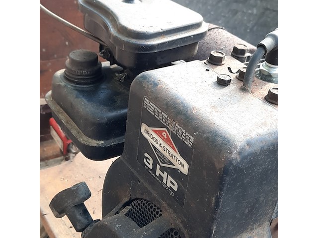 Nostalgische graan maalmolen - afbeelding 6 van  9