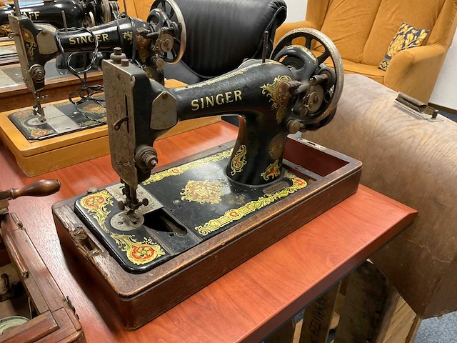 Nostalgische handnaaimachine (6x) - afbeelding 8 van  12
