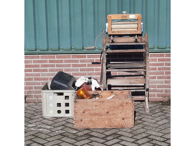 Nostalgische handwringer - afbeelding 1 van  9