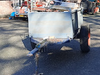 Nostalgische kiepkar met inhoud - afbeelding 1 van  10