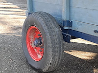 Nostalgische kiepkar met inhoud - afbeelding 5 van  10