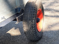 Nostalgische kiepkar met inhoud - afbeelding 6 van  10