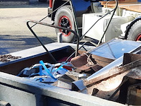 Nostalgische kiepkar met inhoud - afbeelding 9 van  10