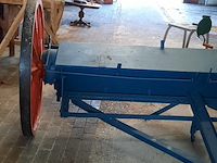 Nostalgische kunstmeststrooier - afbeelding 7 van  11