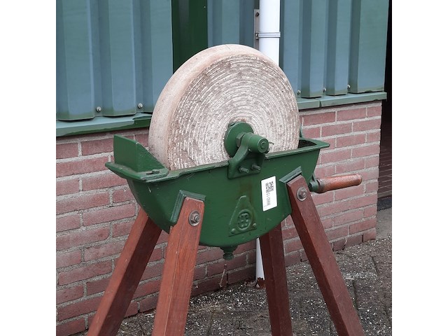 Nostalgische maaimes slijpinrichting - afbeelding 6 van  9