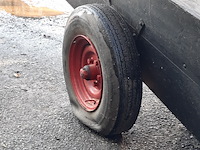 Nostalgische melkwagen met 2x melkbus - afbeelding 6 van  10