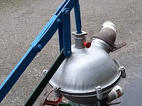 Nostalgische mestpomp, handbediend - afbeelding 9 van  9