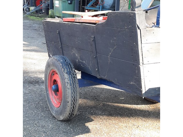 Nostalgische mestwagen - afbeelding 3 van  11