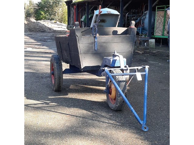 Nostalgische mestwagen - afbeelding 1 van  11