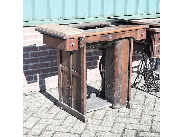 Nostalgische naaimachine singer - afbeelding 8 van  14