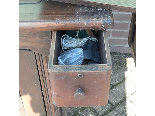 Nostalgische naaimachine singer - afbeelding 10 van  14