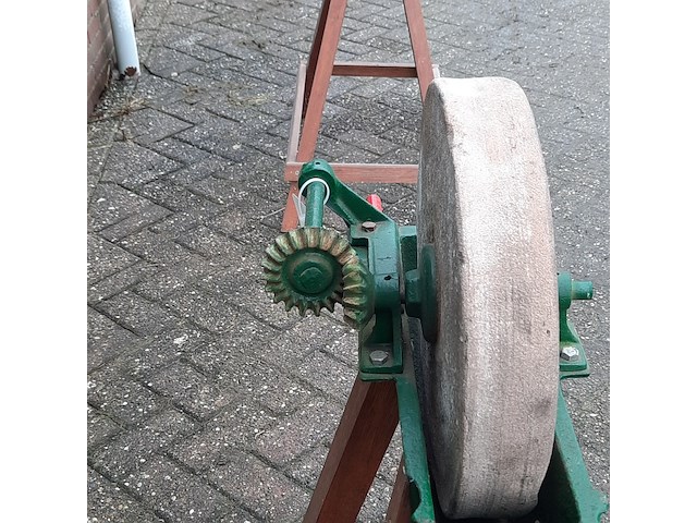 Nostalgische slijpsteen - afbeelding 5 van  6