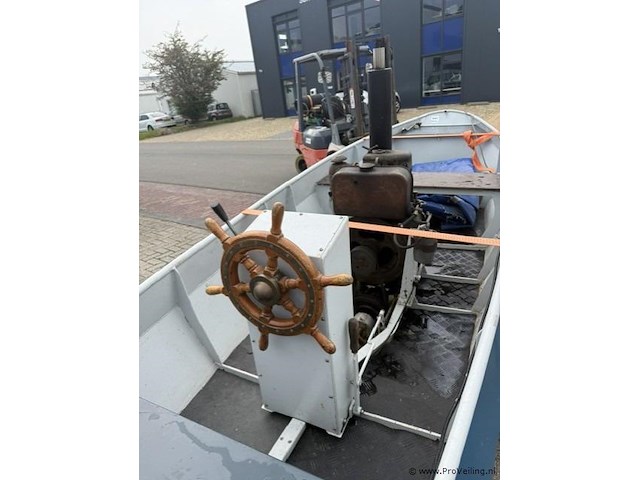 Nostalgische stalen motorschouw - afbeelding 10 van  11