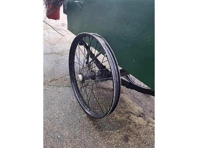 Nostalgische strontkar of beerwagen - afbeelding 8 van  9