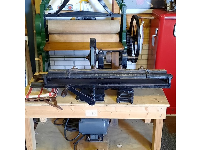 Nostalgische werkbankslijpinrichting - afbeelding 3 van  8