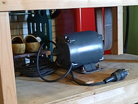 Nostalgische werkbankslijpinrichting - afbeelding 8 van  8