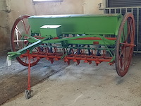 Nostalgische zaaimachine hassia, bouwjaar 1900 - afbeelding 1 van  13