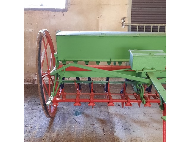 Nostalgische zaaimachine hassia, bouwjaar 1900 - afbeelding 7 van  13