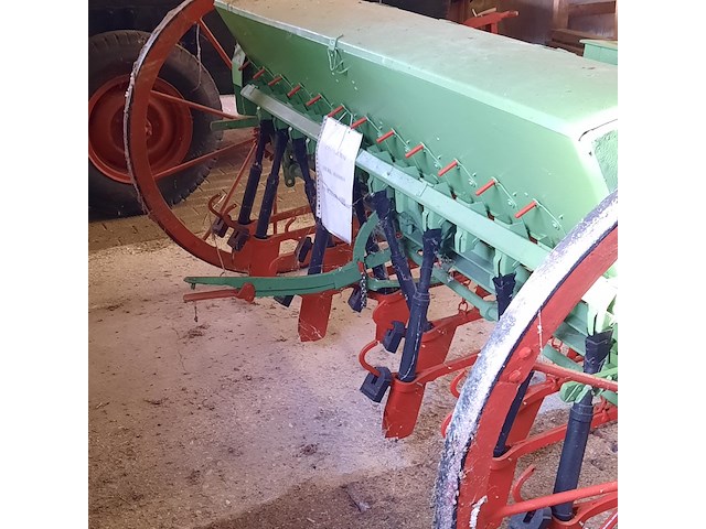 Nostalgische zaaimachine hassia, bouwjaar 1900 - afbeelding 11 van  13