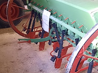 Nostalgische zaaimachine hassia, bouwjaar 1900 - afbeelding 11 van  13